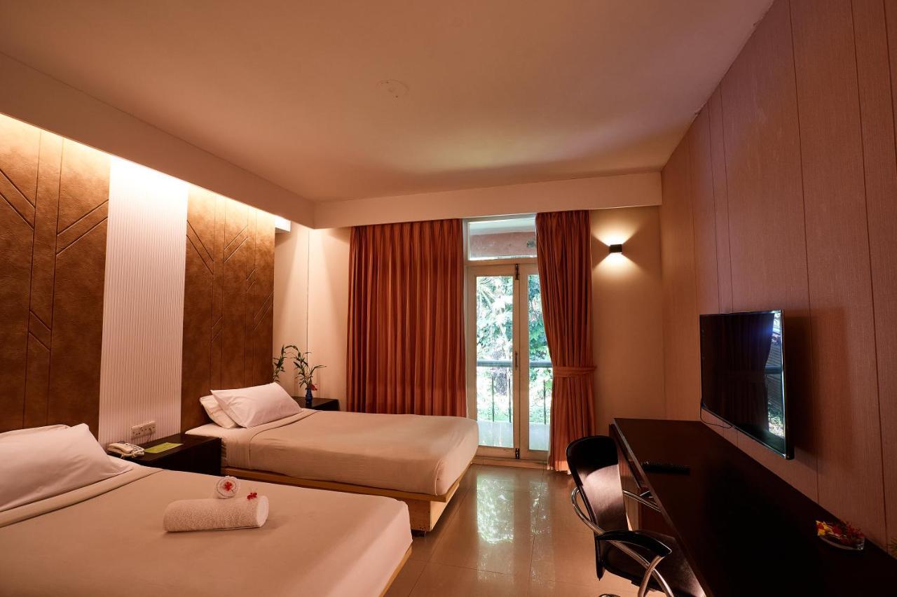 Foy'S Lake Resort Chittagong Exterior photo